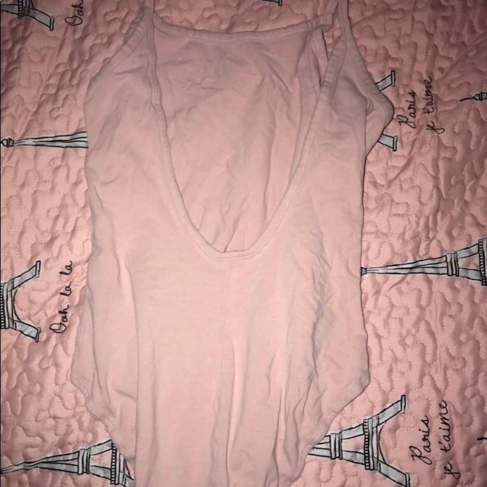 One piece - Picture 2 of 2